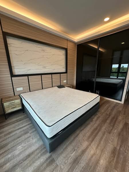 Condominium for Sale at Royal Oak - Mandy Tian Tian - Bedroom - PropertyGuru.com.my