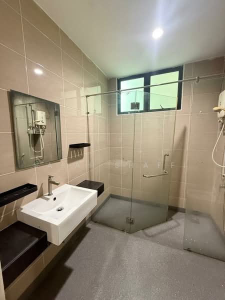 Service Residence for Rent at Sky Loft Premium Suites - Sarah Shaffi - Bathroom - PropertyGuru.com.my