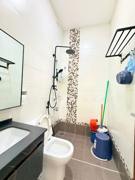 Cluster House for Sale in Bukit Indah (Iskandar Puteri (Nusajaya)) - Hayden Chong - Bathroom - PropertyGuru.com.my
