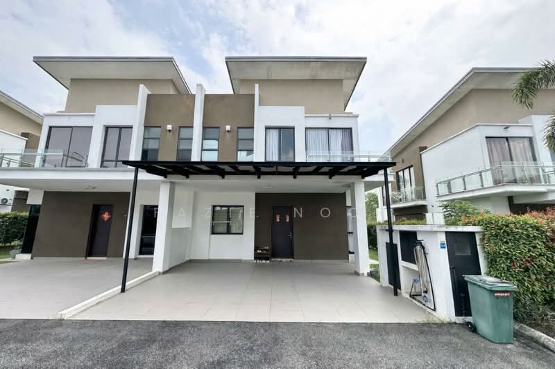 Semi-Detached House for Sale in Semenyih (Selangor) - Fazie Noor - Exterior - PropertyGuru.com.my