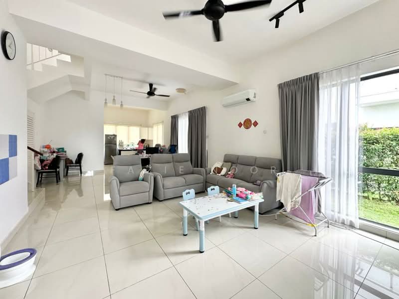 Semi-Detached House for Sale in Semenyih (Selangor) - Fazie Noor - Living Room - PropertyGuru.com.my