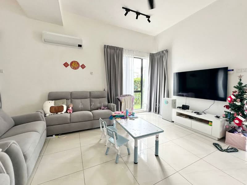 Semi-Detached House for Sale in Semenyih (Selangor) - Fazie Noor - Living Room - PropertyGuru.com.my