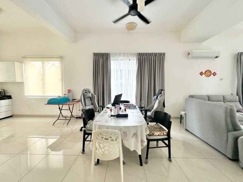 Semi-Detached House for Sale in Semenyih (Selangor) - Fazie Noor - Living Room - PropertyGuru.com.my