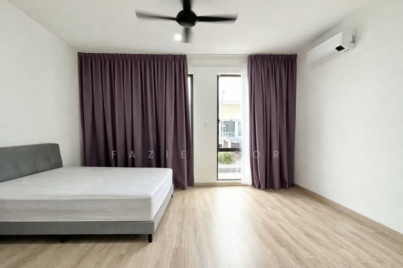 Semi-Detached House for Sale in Semenyih (Selangor) - Fazie Noor - Bedroom - PropertyGuru.com.my