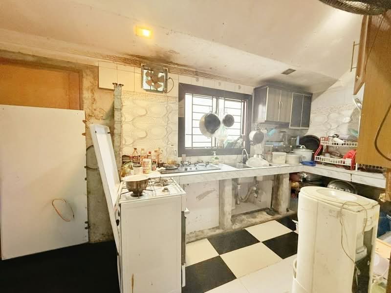 2-storey Terraced House for Sale in Taman Scientex Pasir Gudang (Pasir Gudang) - Sufi Norman - Kitchen - PropertyGuru.com.my