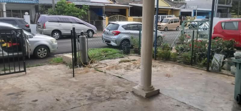 1-storey Terraced House for Sale in Bandar Kinrara Seksyen 1 (Bandar Kinrara) - Zamani Ishak - Exterior - PropertyGuru.com.my