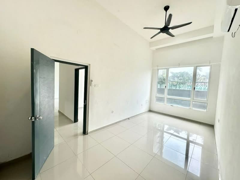 Service Residence for Rent at D'carlton (Residensi Seri Mega) - Jax Yip - Living Room - PropertyGuru.com.my