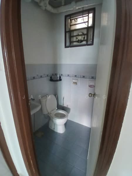 Pangsapuri untuk Disewa di Villa Bestari Apartment - Jasmine Ong - Bathroom - PropertyGuru.com.my