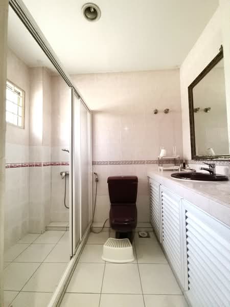 Bungalow for Sale in Bukit Damansara (Damansara Heights) - Carol Yong - Bathroom - PropertyGuru.com.my