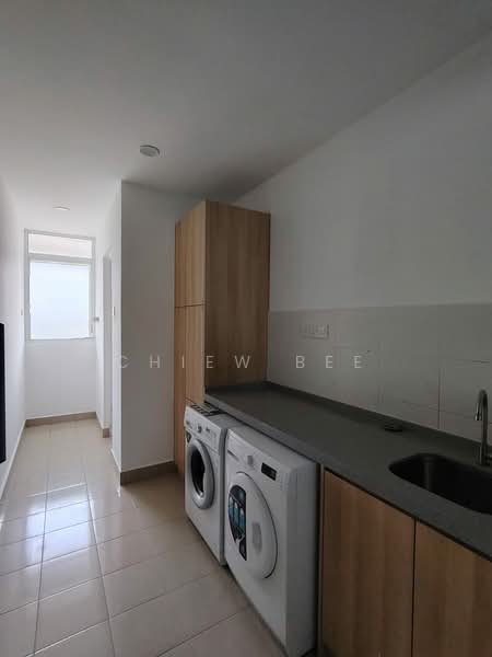 Condominium for Sale at Tanjung Beach Condominium - Chiew Bee - Laundry area - PropertyGuru.com.my
