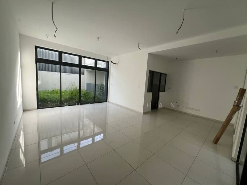 Cluster House for Sale in Iskandar Puteri (Nusajaya) (Johor) - Shawn Chan - Living Room - PropertyGuru.com.my