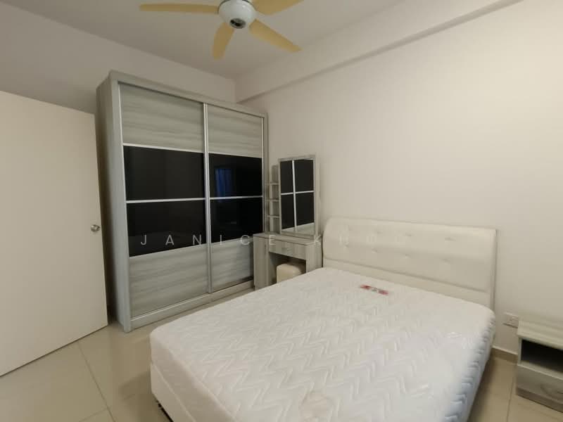 Condominium for Sale at Fairway Suites - Janice Khoo - Bedroom - PropertyGuru.com.my