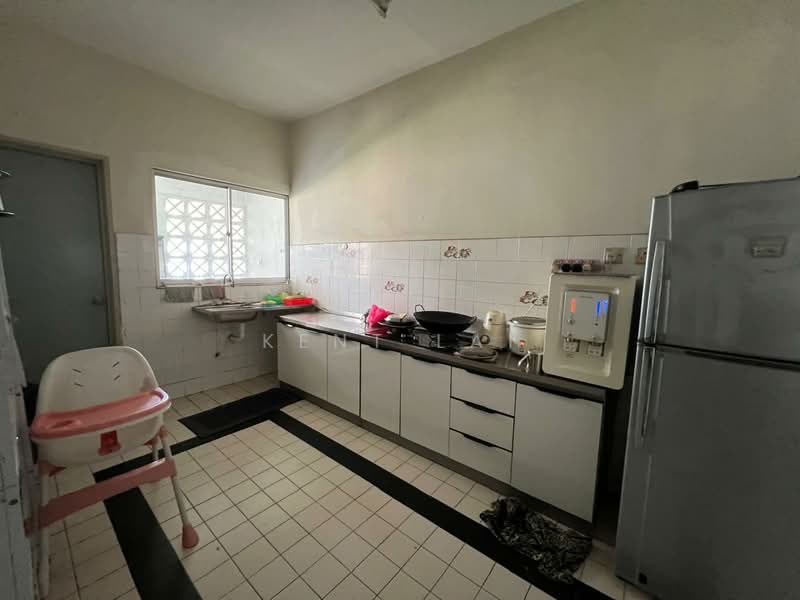 2-storey Terraced House for Sale in Bandar Kinrara Seksyen 5 (Bandar Kinrara) - Kent Lai - Kitchen - PropertyGuru.com.my