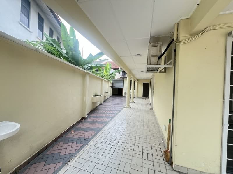 Taman OUG Jalan Hujan Emas - 2