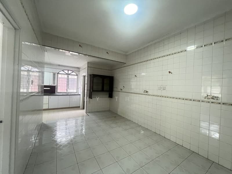 2-storey Terraced House for Sale in Taman Overseas Union (Taman Oug) (Jalan Klang Lama (Old Klang Road)) - Amy Thew - Kitchen - PropertyGuru.com.my