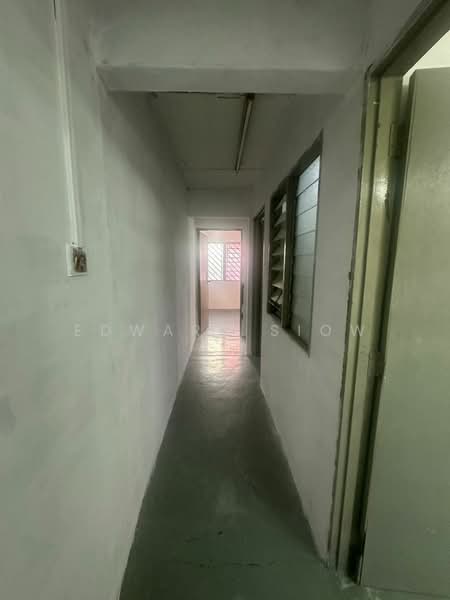 Rumah Teres 2 Tingkat untuk Dijual di Taman Ungku Tun Aminah (Skudai) - Edward Siow - Corridor - PropertyGuru.com.my