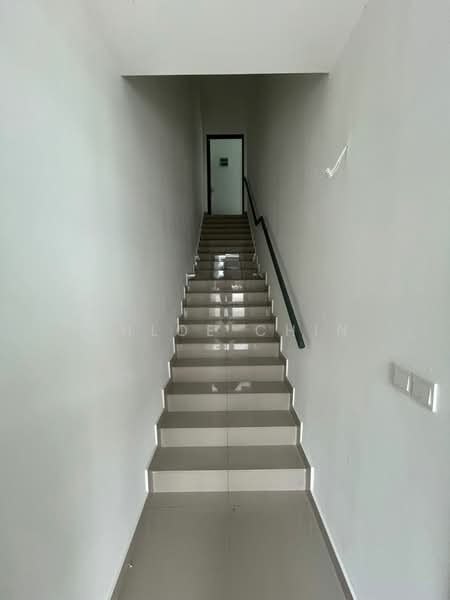 Rumah Teres untuk Dijual di Bandar Dato Onn (Tebrau) - Chloe Chin - Corridor - PropertyGuru.com.my