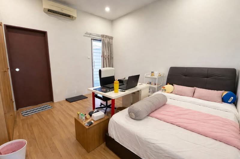 Rumah Berkembar untuk Dijual di Rawang (Selangor) - Tiffany Yang - Bedroom - PropertyGuru.com.my