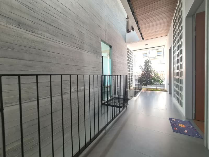 Rumah Banglo untuk Dijual di Bukit Suria (Cheras) - Ken Lew - Corridor - PropertyGuru.com.my