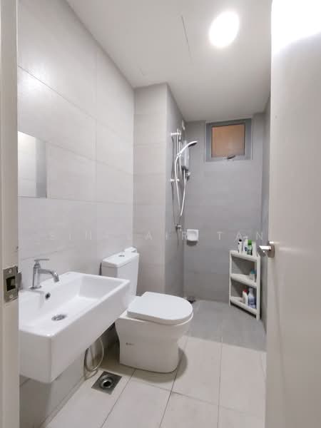Service Residence for Rent at Gravit8, Klang - Sinclair Tan - Bathroom - PropertyGuru.com.my