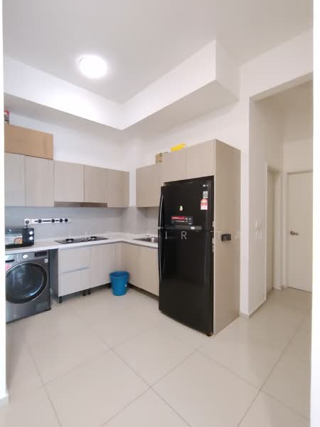 Service Residence for Rent at Gravit8, Klang - Sinclair Tan - Kitchen - PropertyGuru.com.my