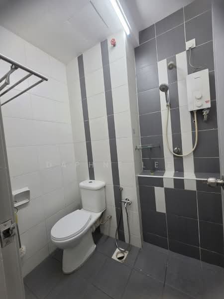 Service Residence for Rent at D'Ambience Residences (Pangsapuri Ikatan Flora) - Daphne Lee - Bathroom - PropertyGuru.com.my