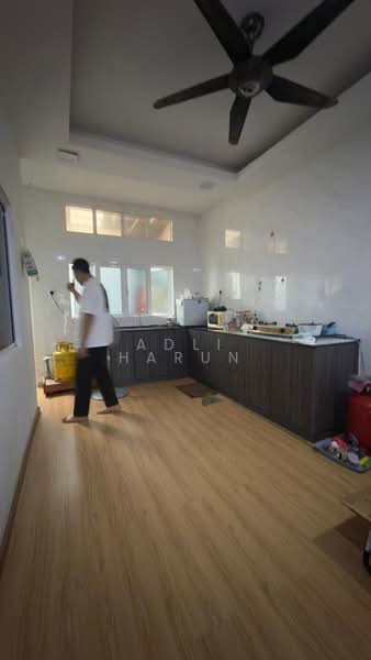 1-storey Terraced House for Sale in Bandar Baru Uda (Johor Bahru) - Adli Harun - Kitchen - PropertyGuru.com.my