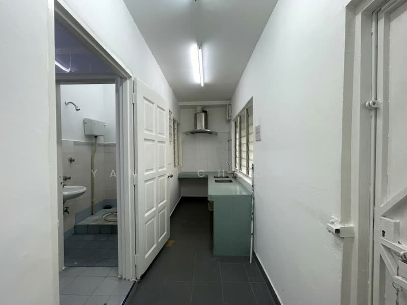 Rumah Teres 2 Tingkat untuk Dijual di Taman Wangsa Permai (Kepong) - Yanis Cheong - Kitchen - PropertyGuru.com.my