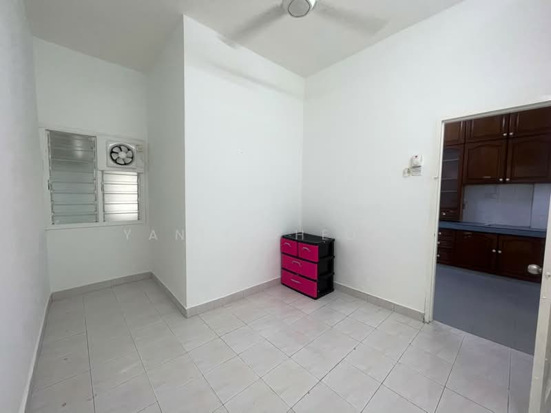 Rumah Teres 2 Tingkat untuk Dijual di Taman Wangsa Permai (Kepong) - Yanis Cheong - Interior - PropertyGuru.com.my