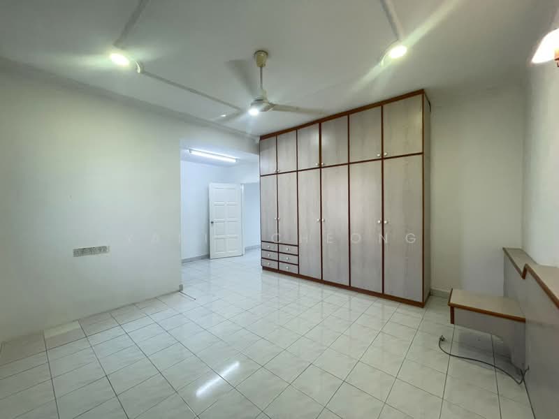 Rumah Teres 2 Tingkat untuk Dijual di Taman Wangsa Permai (Kepong) - Yanis Cheong - Bedroom - PropertyGuru.com.my