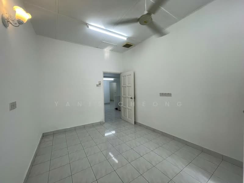 Rumah Teres 2 Tingkat untuk Dijual di Taman Wangsa Permai (Kepong) - Yanis Cheong - Interior - PropertyGuru.com.my