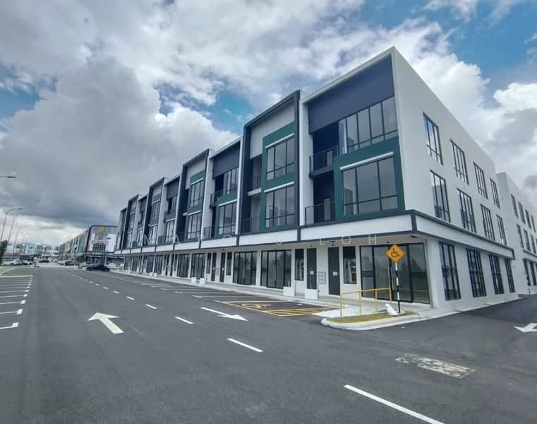 Shop for Rent in Austin Crest (Johor Bahru) - Marcus Loh - Exterior - PropertyGuru.com.my
