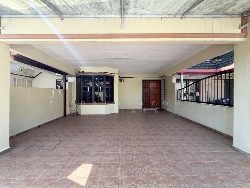 Rumah Teres 2 Tingkat untuk Dijual di Wangsa Melawati (Wangsa Maju) - Firdaussazwan Mustafa - Car Park - PropertyGuru.com.my
