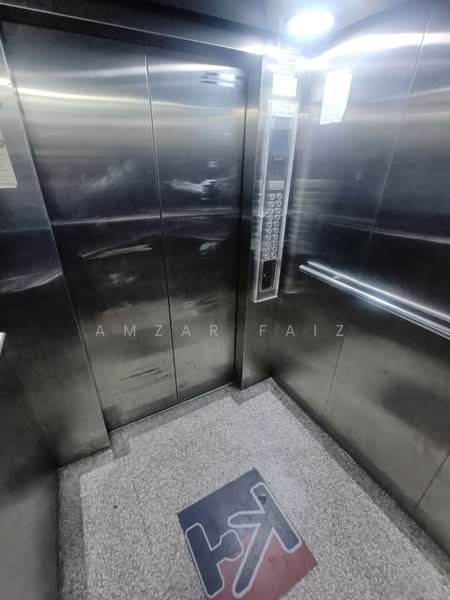 Pangsapuri untuk Dijual di Kristal Heights - Amzar Faiz - Lobby - PropertyGuru.com.my