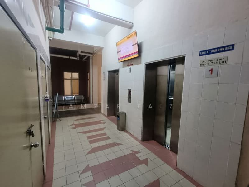 Pangsapuri untuk Dijual di Kristal Heights - Amzar Faiz - Corridor - PropertyGuru.com.my