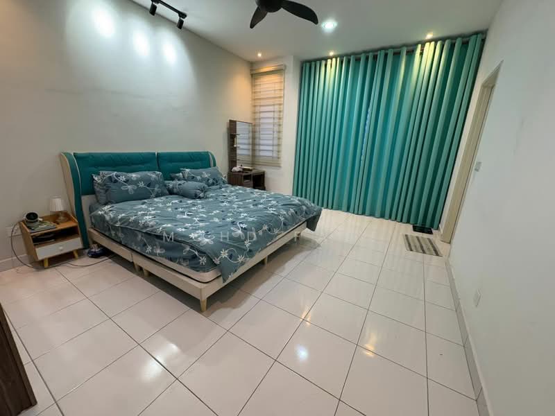 2-storey Terraced House for Sale in Bandar Bistari Perdana (Pasir Gudang) - Mohd Faez - Bedroom - PropertyGuru.com.my