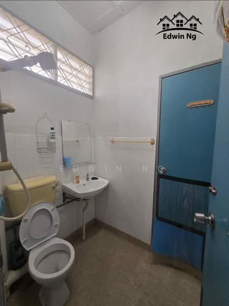 Terraced House for Sale in Alma (Bukit Mertajam) - Edwin Ng - Bathroom - PropertyGuru.com.my