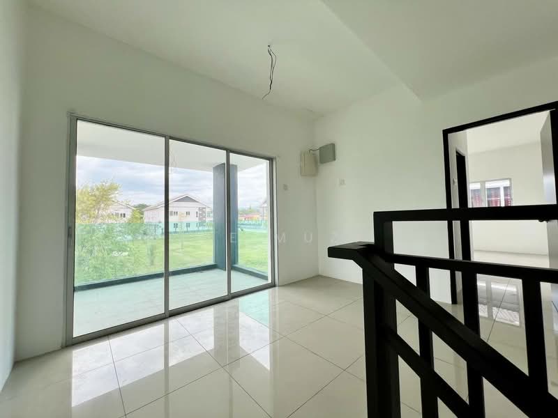 Rumah Teres 2 Tingkat untuk Dijual di Ipoh (Perak) - Lee Muzi - Balcony - PropertyGuru.com.my