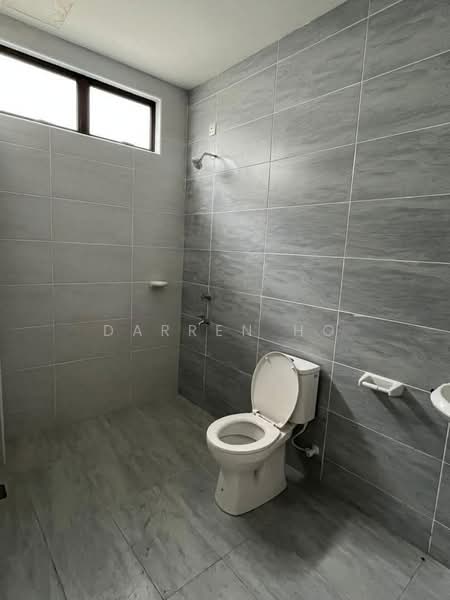 Rumah Teres 2 Tingkat untuk Dijual di Taman Bestari Indah (Ulu Tiram) - Darren Ho - Bathroom - PropertyGuru.com.my