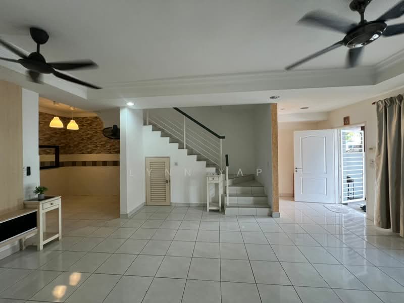 Rumah Teres 2 Tingkat untuk Dijual di Setia Impian (Setia Alam) - Lynn Yap - Living Room - PropertyGuru.com.my