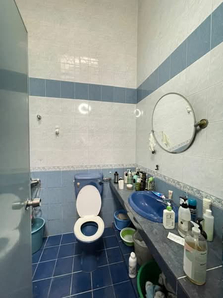 Rumah Teres 2 Tingkat untuk Dijual di Taman Wangsa Permai (Kepong) - Yanis Cheong - Bathroom - PropertyGuru.com.my