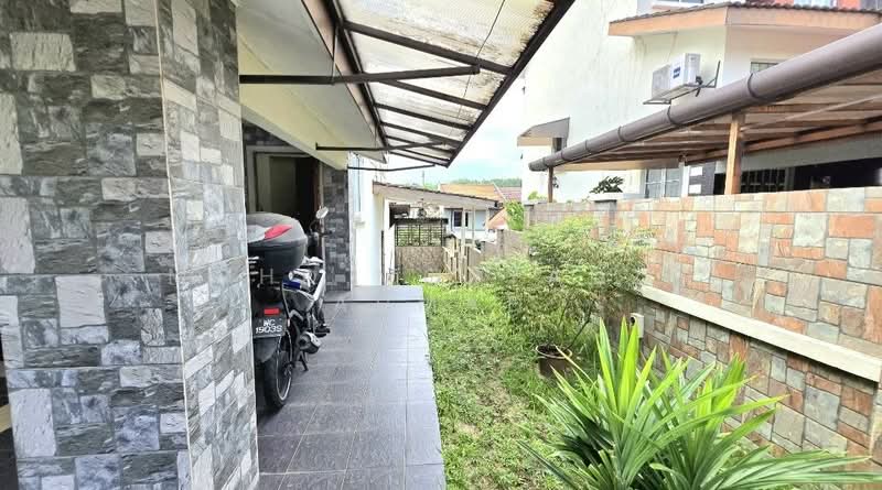 2.5-storey Terraced House for Sale in Taman Puncak Saujana (Kajang) - Mohd Mortadza Ahmad - Exterior - PropertyGuru.com.my