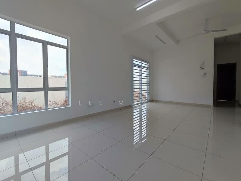 Terraced House for Sale in Taman Klebang Perdana (Chemor) - Lee Muzi - Living Room - PropertyGuru.com.my
