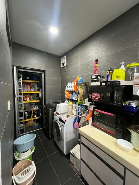 Rumah Teres 2 Tingkat untuk Dijual di Taman Desa Tebrau (Tebrau) - Heng Hy - Kitchen - PropertyGuru.com.my