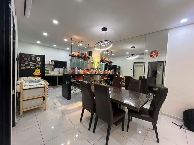 Rumah Teres 2 Tingkat untuk Dijual di Taman Desa Tebrau (Tebrau) - Heng Hy - Kitchen - PropertyGuru.com.my
