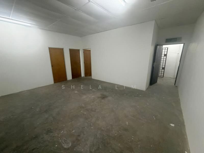 Factory for Rent in Taman Tan Sri Yaacob (Johor Bahru) - Shela Lim - Interior - PropertyGuru.com.my