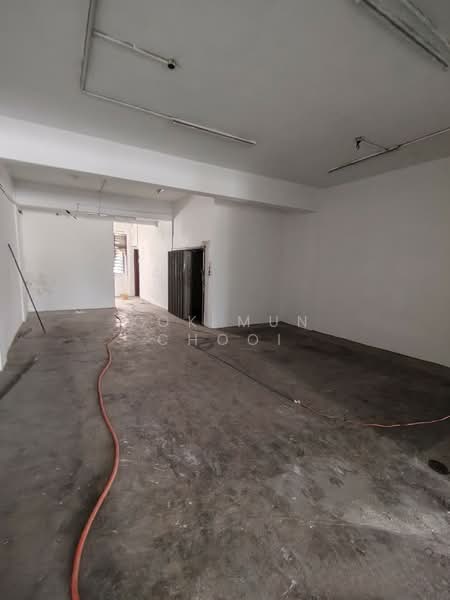 Shop for Rent in Salak South (Kuala Lumpur) - Kok Mun Chooi - Interior - PropertyGuru.com.my