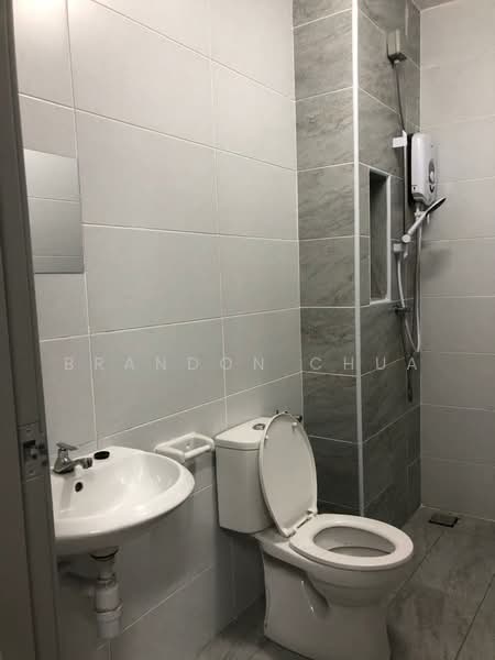 Kondominium untuk Disewa di KSL Residence 2 @ Kangkar Tebrau - Brandon Chua - Attached Bathroom  (Master) - PropertyGuru.com.my