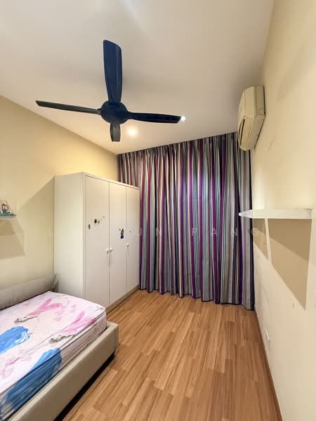 Kondominium untuk Disewa di KM1 West - Li Yeun Pang - Bedroom - PropertyGuru.com.my