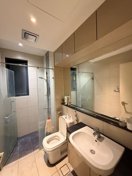 Kondominium untuk Disewa di KM1 West - Li Yeun Pang - Bathroom - PropertyGuru.com.my